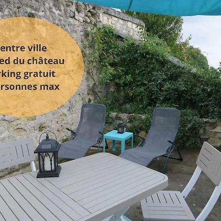 Appartement Des Hirondelles , Au Pied Du Chateau 시농 외부 사진