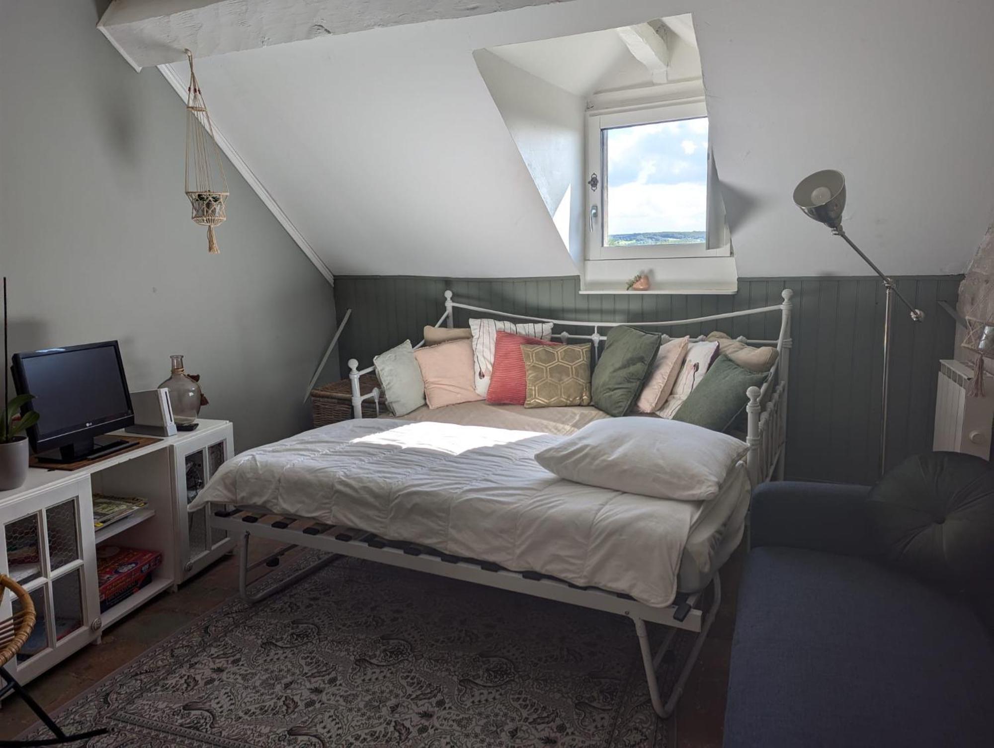 Appartement Des Hirondelles , Au Pied Du Chateau 시농 외부 사진